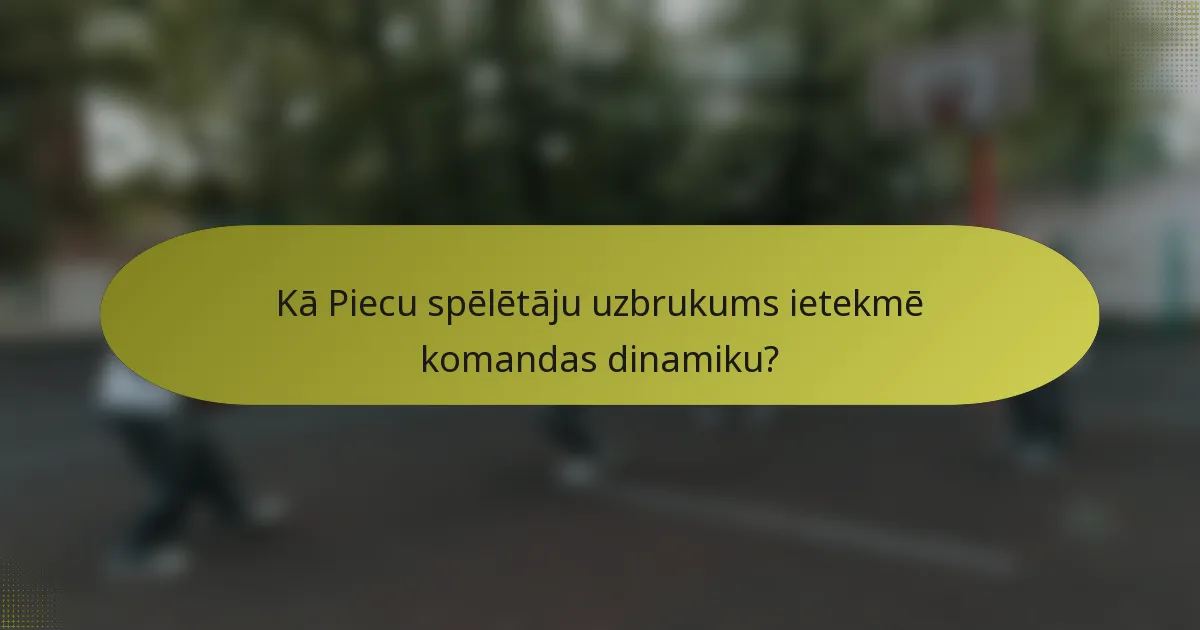Kā Piecu spēlētāju uzbrukums ietekmē komandas dinamiku?